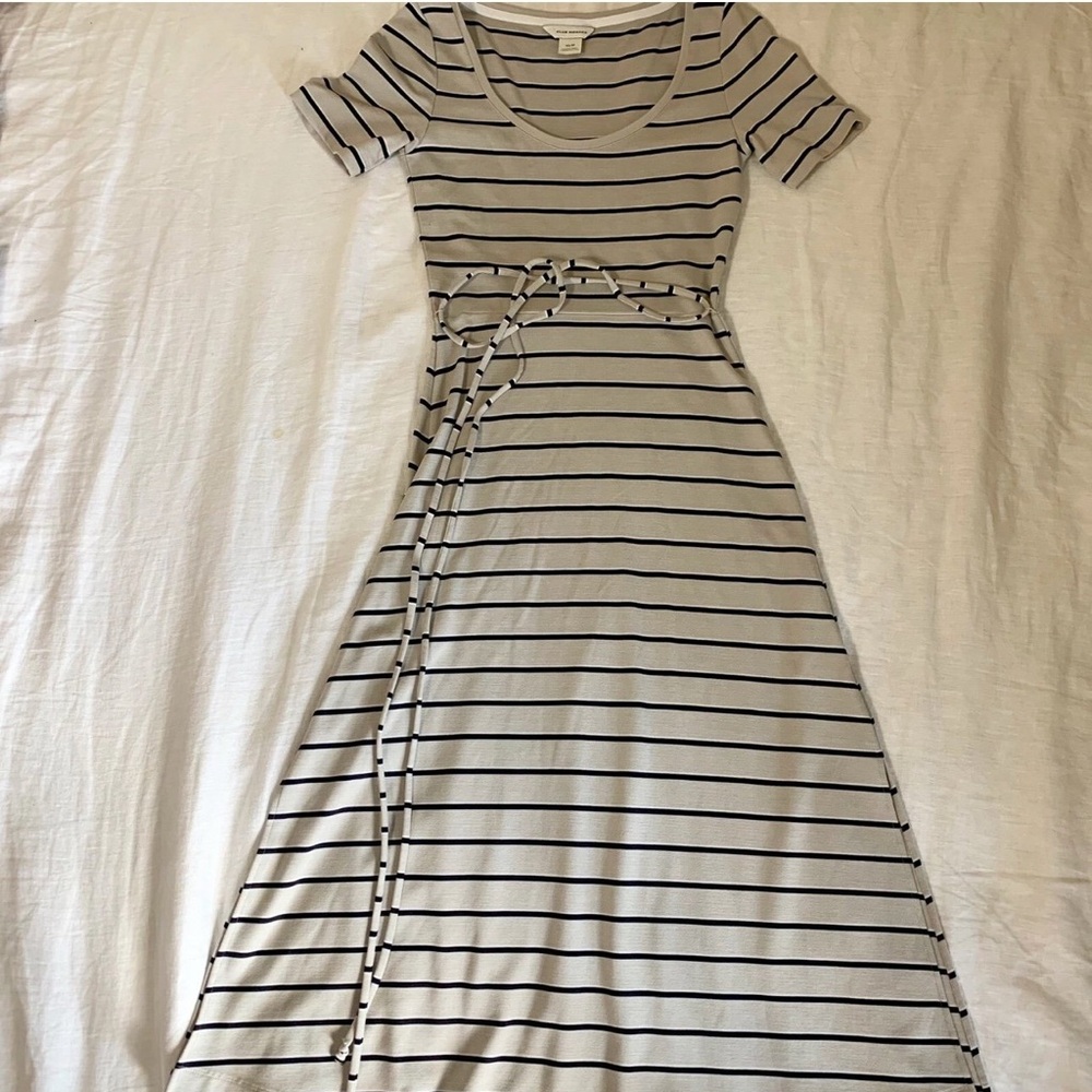 Club Monaco Dress xs used 3 times.